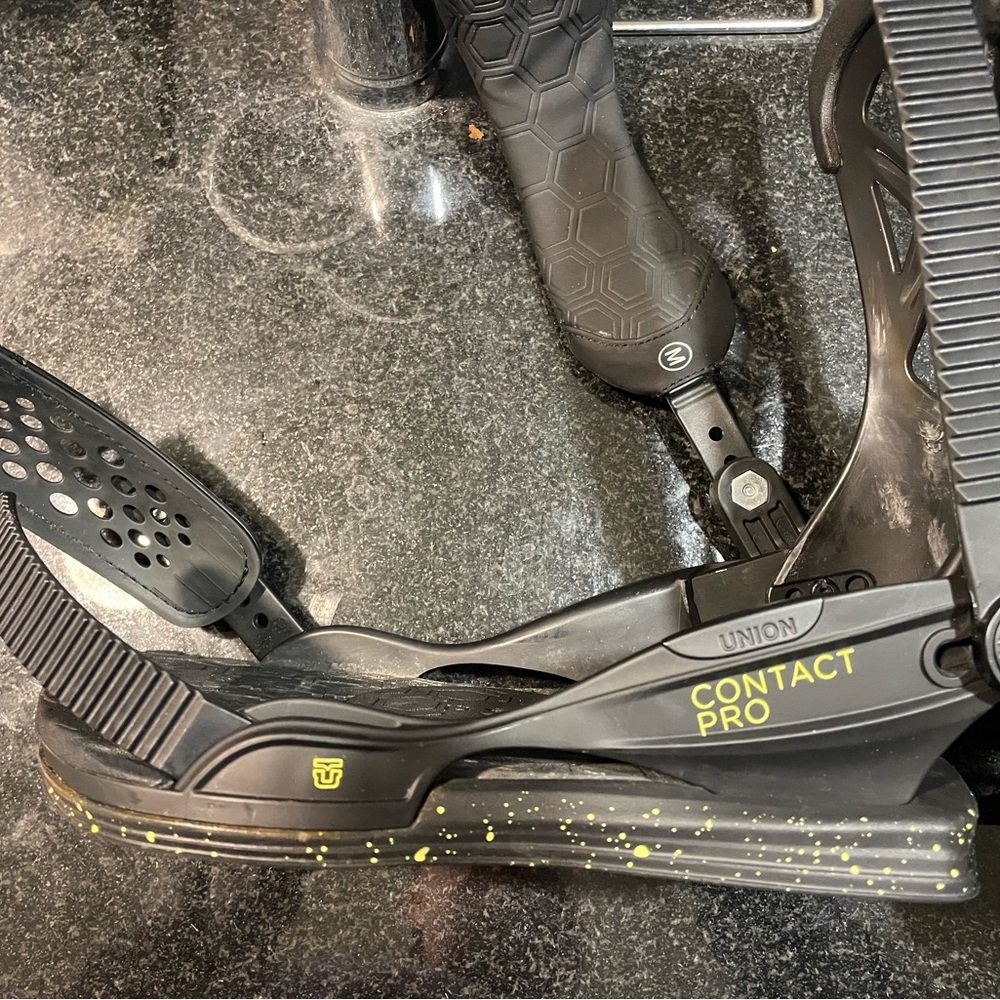 Union Contact Pro Snowboard Binding – 2017